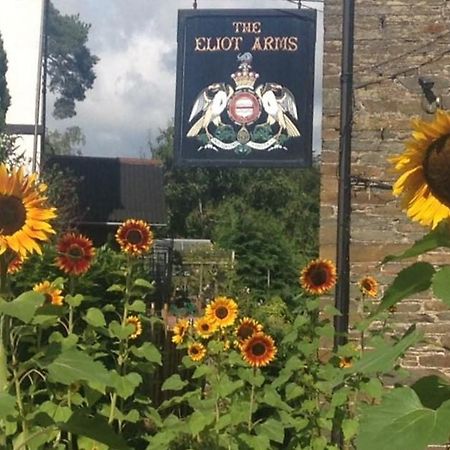 The Eliot Arms Hotel Saint Germans Exterior foto