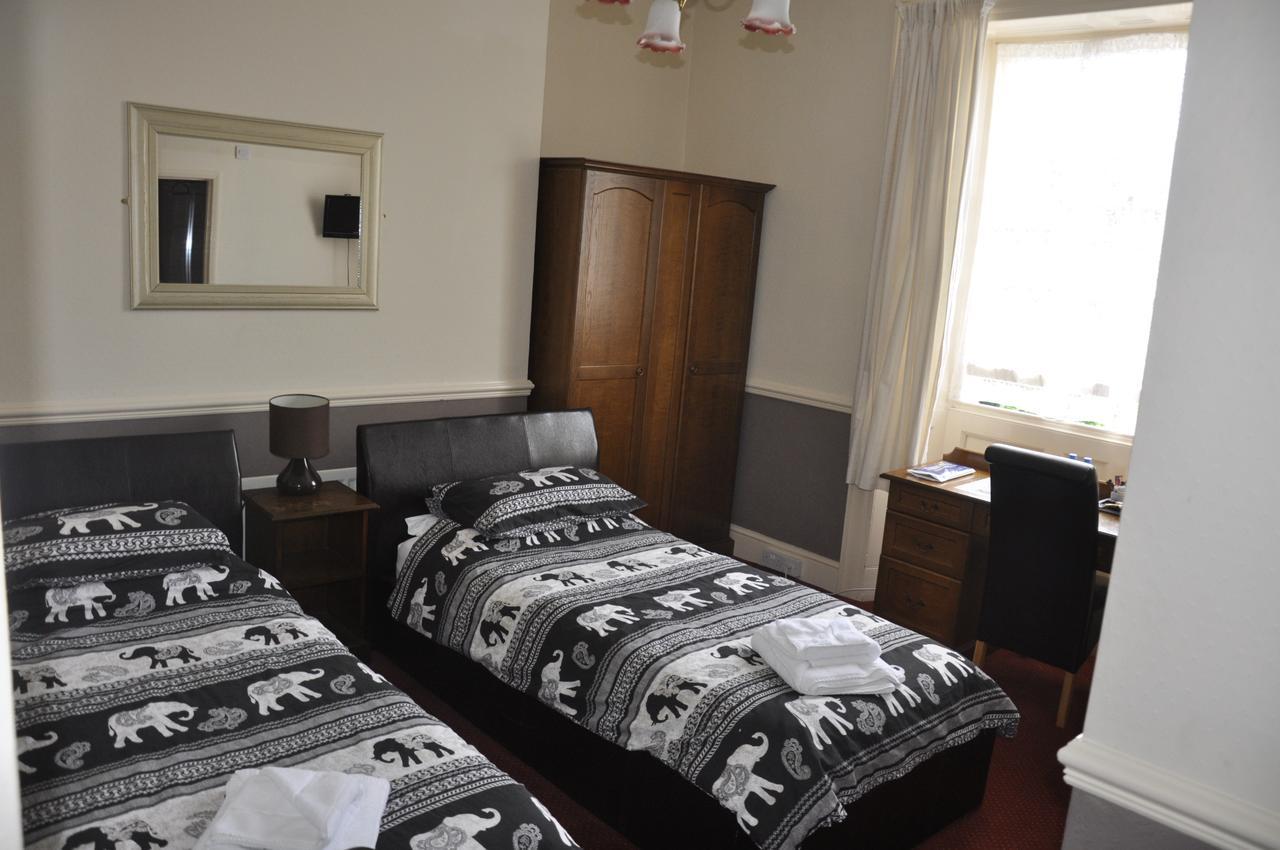 The Eliot Arms Hotel Saint Germans Exterior foto